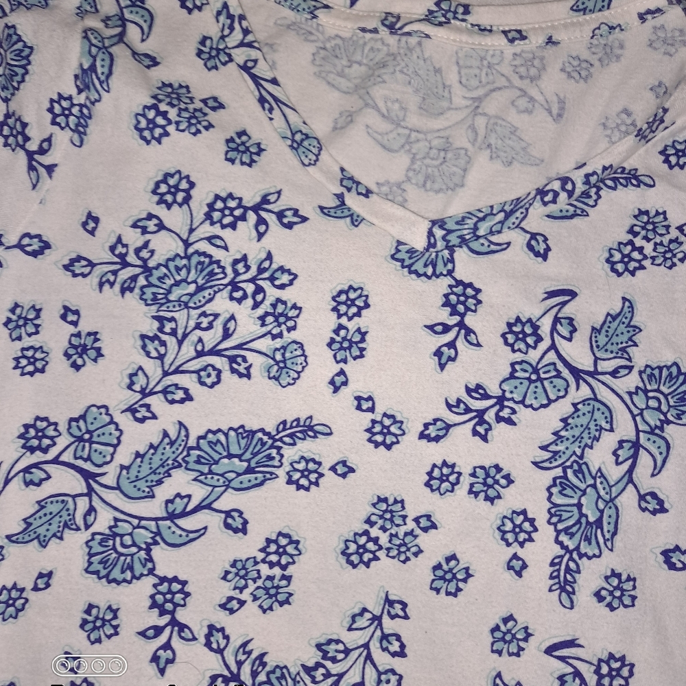 Girl short sleeve shirt size 10/12